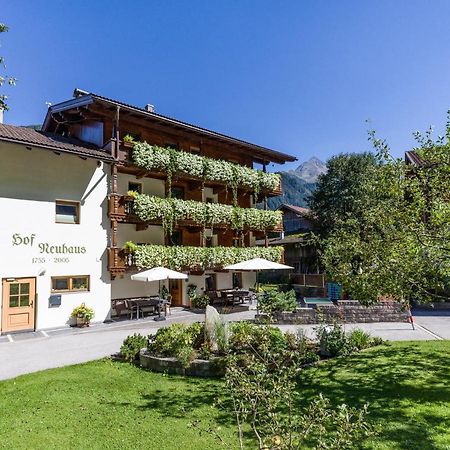 Hof Neuhaus Apartment Mayrhofen Exterior photo