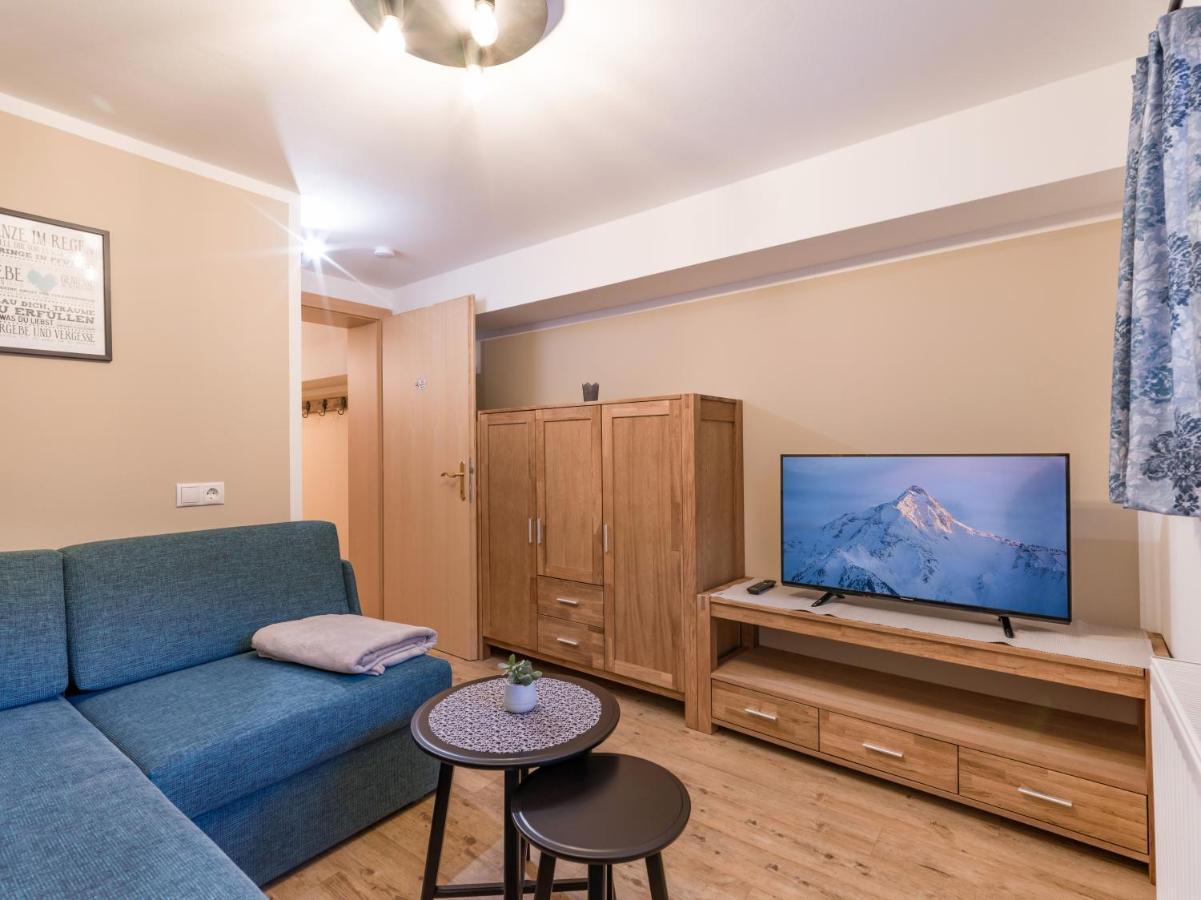 Hof Neuhaus Apartment Mayrhofen Exterior photo